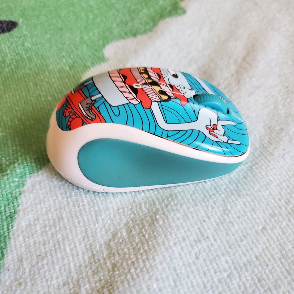 Logitech Rad Cheeseburger Blue And Red Wireless Mouse